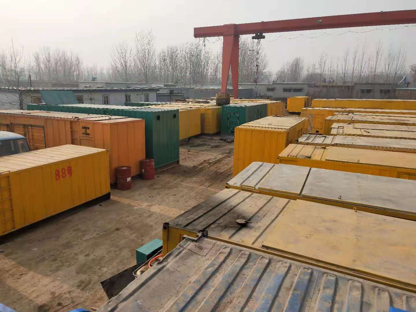 小金租赁发电机-灰尘、风沙对柴油发电机组造成哪些不良影响？