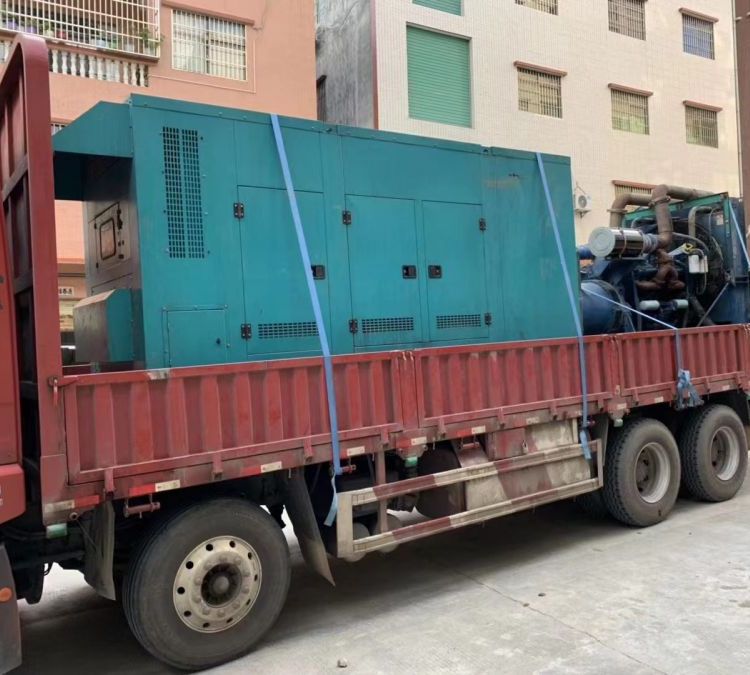 小金如何在不同负载率下确保 400KW 柴油发电机组的正常运行？
